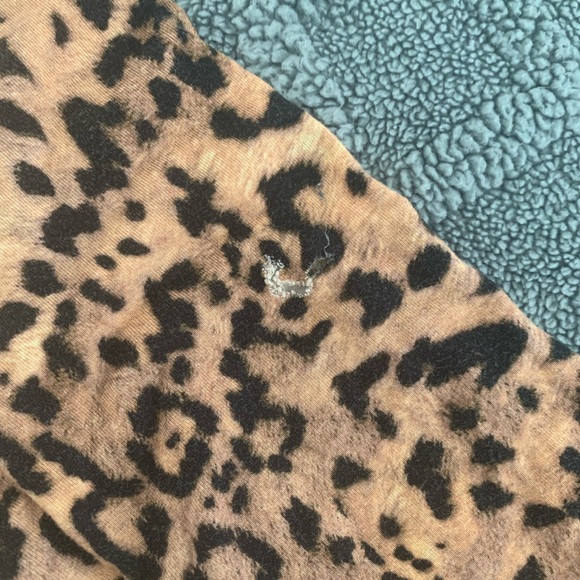 Soma Leopard 2pc Top & Pant Pajama Set XS - Picture 9 of 11